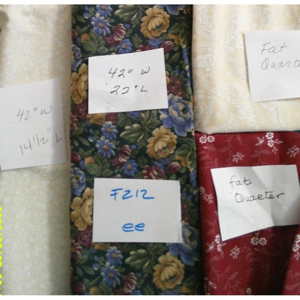 Multiple Pieces of Fabric * Sewing * Quilting * Blankets * Crafts * F212 ee